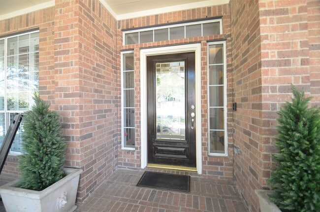 Photo - 1310 Wildwood Ln