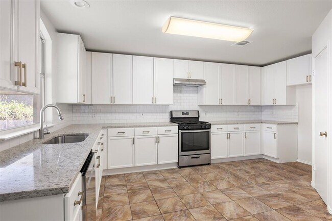 Photo - 7016 Albacete Ln