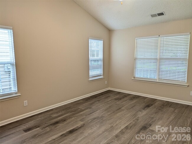 Photo - 2151 Wexford Way