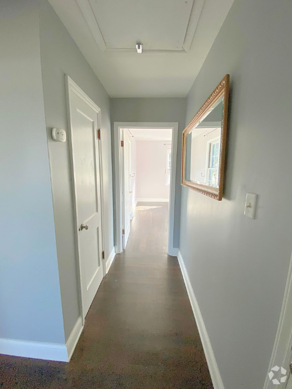 Building Photo - 3712 Alameda Dr Rental