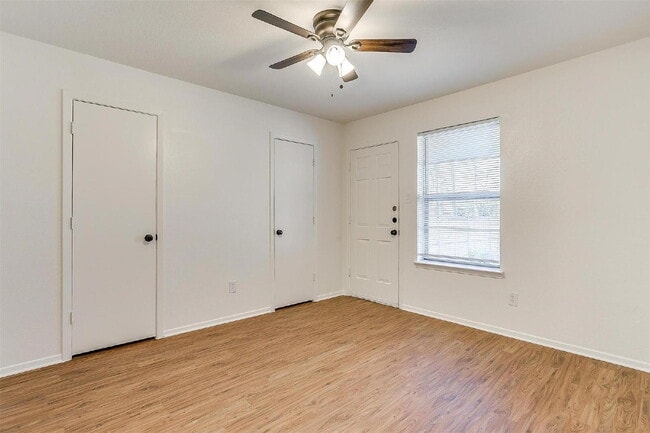 Photo - 2 Bed Duplex in Fairmount!