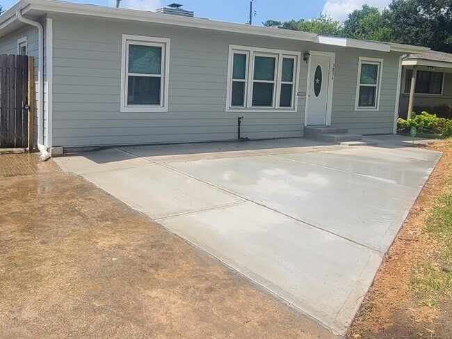 Photo - 3834 Rosedale St