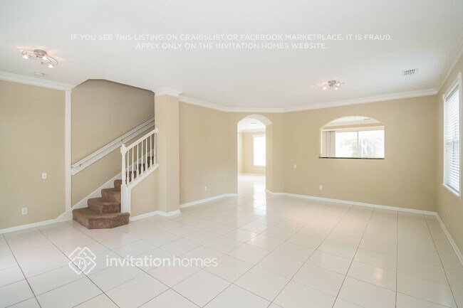 Photo - 812 Lapoma Way