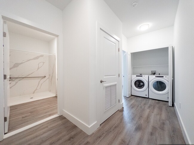 Photo - Mount Laurel Manor Apartments