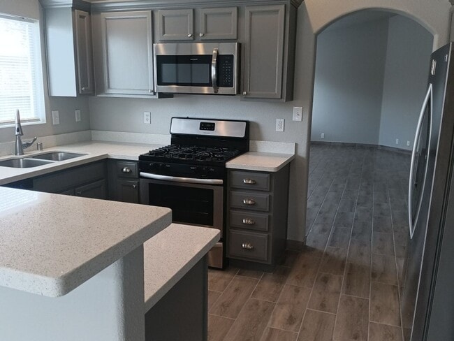 Photo - 3 Bedroom, 2 Bathroom Home! Schedule a Sho...