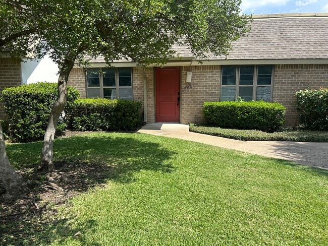Building Photo - 13777 Brookgreen Cir Rental