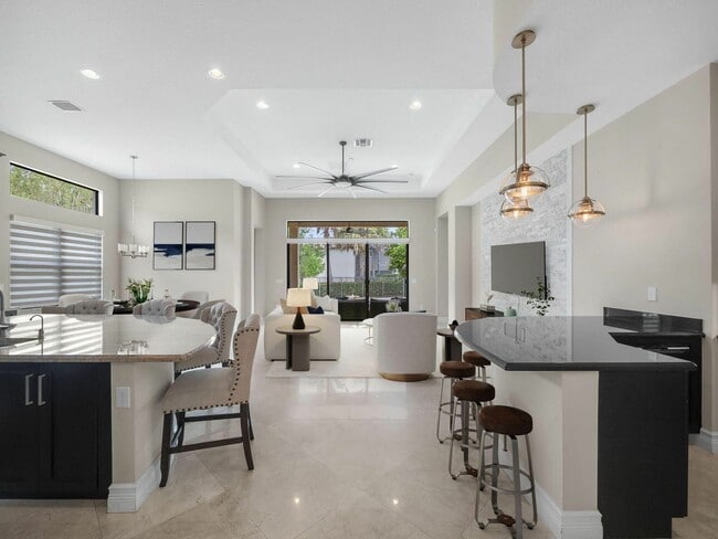 Photo - 9931 Bozzano Dr