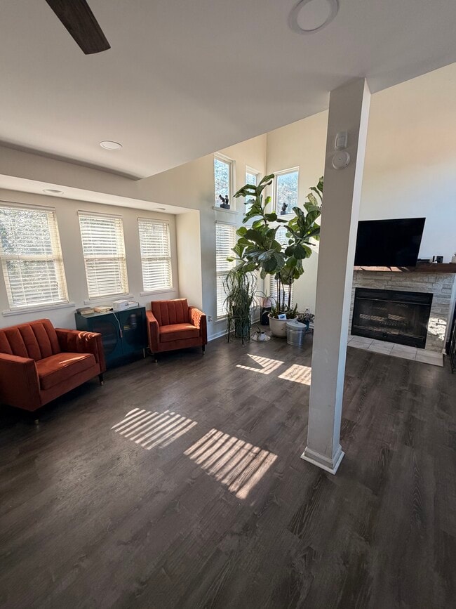 Living room - 1 Courtyard Ln