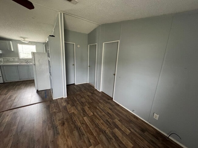 Photo - 3-Bedroom, 2-Bath Mobile Home on 1 Acre with Fenced Yard