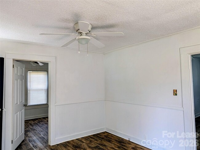 Photo - 829 Bristol Dr