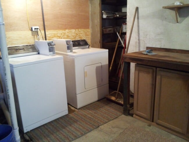 Photo - 431 E Walnut Ln Unit 2nd floor