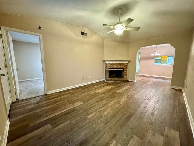 Photo - 2910 Richview Park Cir N