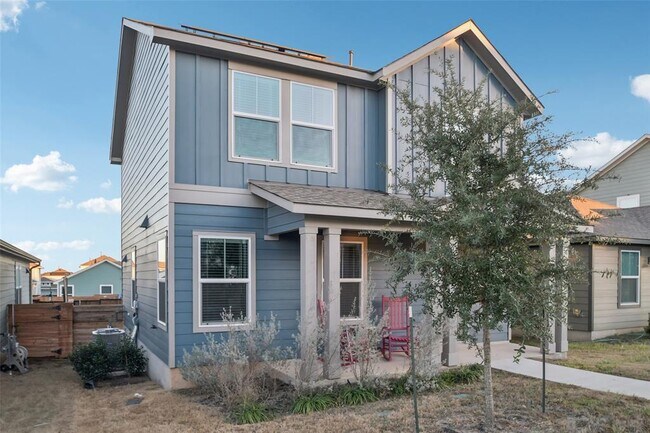 Photo - 857 Powell St