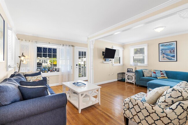 Photo - 29 N Frontenac Ave