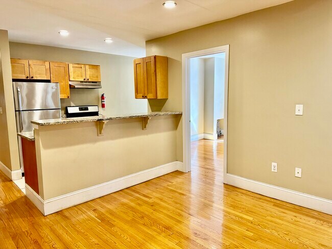 Photo - 328 St Paul St Unit 2