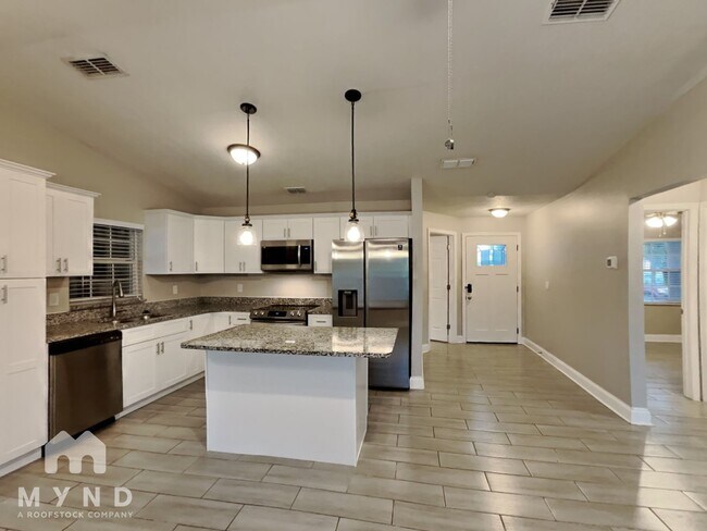 Photo - 1339 Primrose Ct