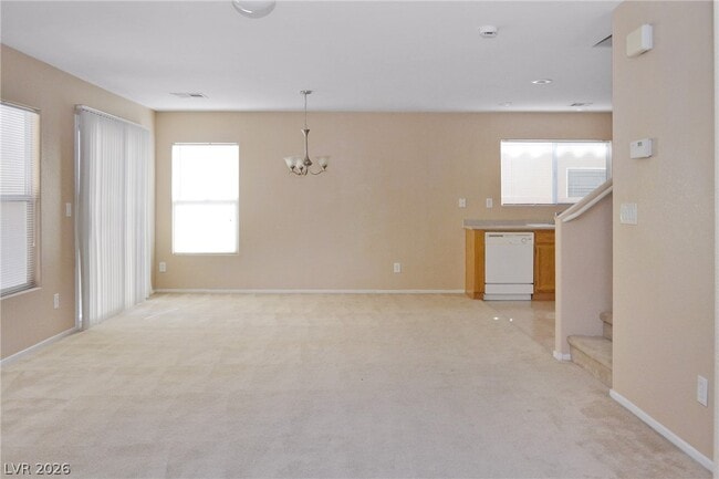 Photo - 520 Taunton St