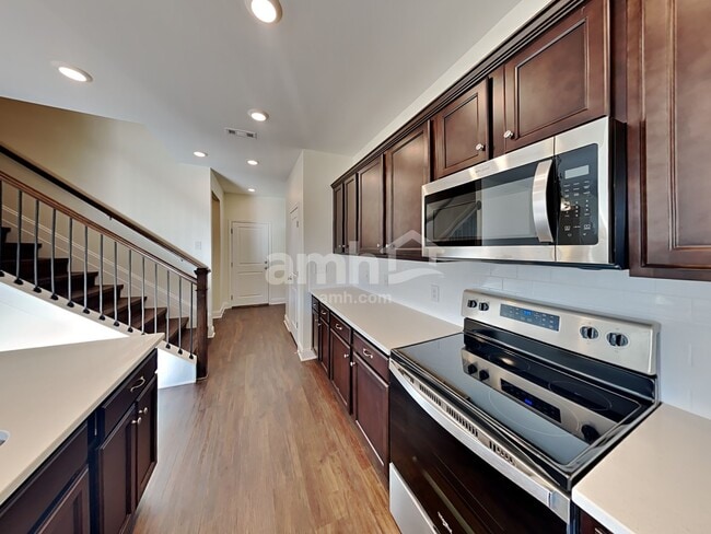 Photo - 5235 Virtue Ave