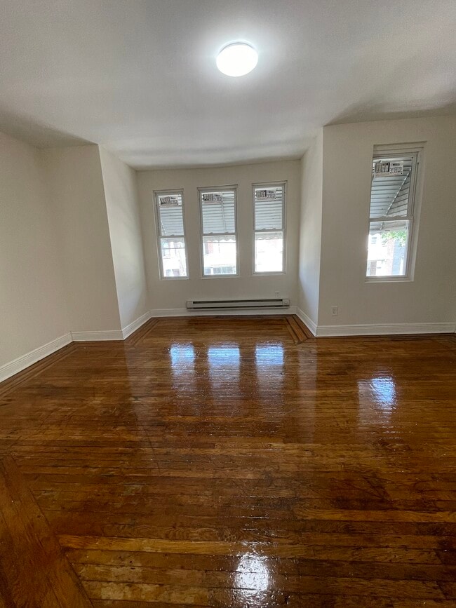 Dormitorio delantero - 614 E Brinton St