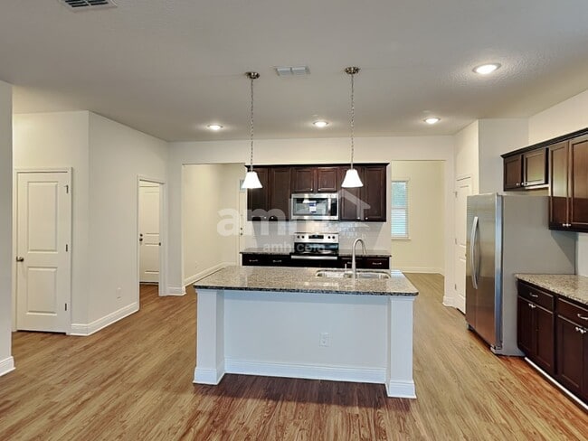 Photo - 1372 Celery Ave