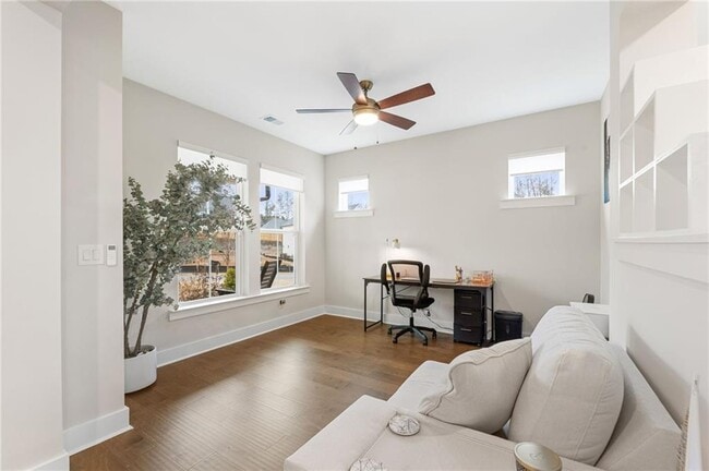 Photo - 4815 Briscoe Dr