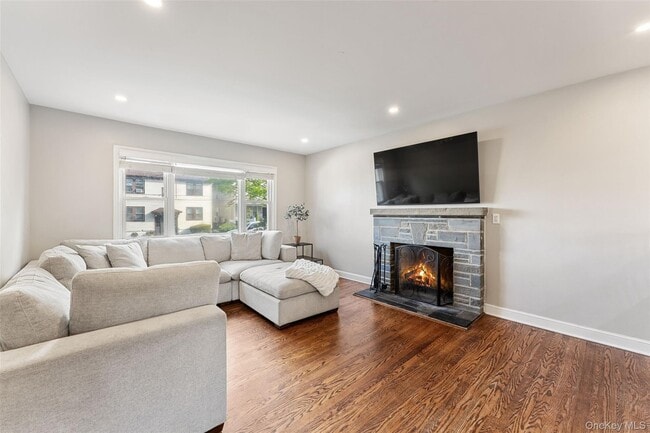 Photo - 17 Terrace Ave