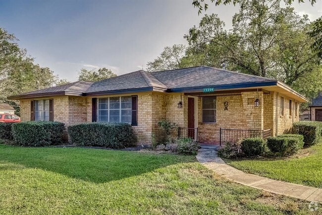 Building Photo - 15206 TX-36 Rental