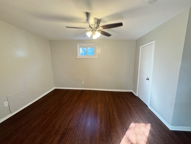 Photo - Charming 2-Bedroom Single-Family Home for Rent in Dayton, KY – Pet Friendly!