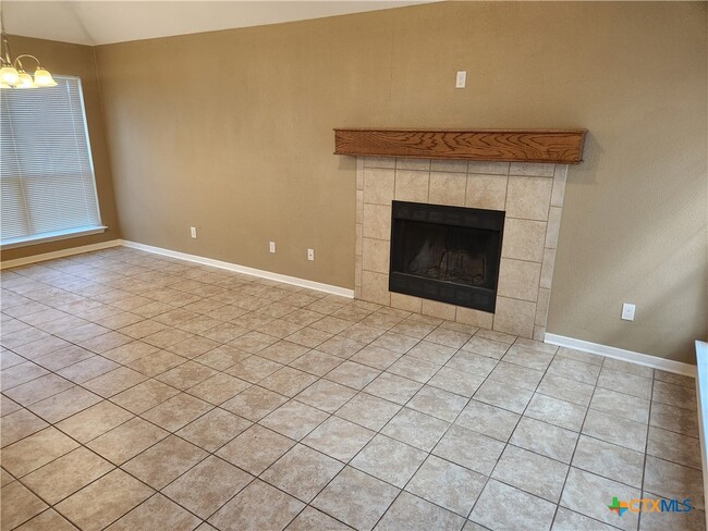 Photo - 2207 Bluebonnet Dr