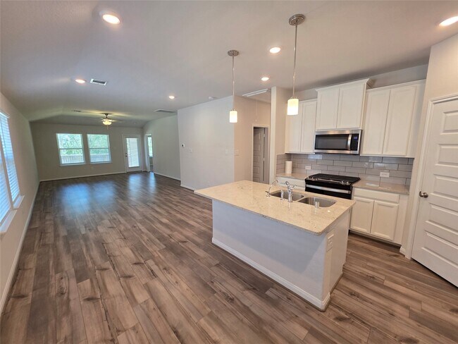 221 Harper Ridge Dr
