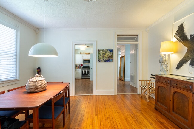 Photo - 307 Broad St