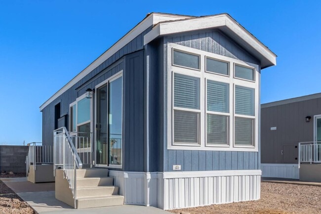 Building Photo - 9985 N Pinal Ave