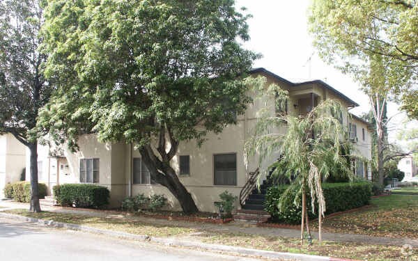 Photo - 701 S Louise St