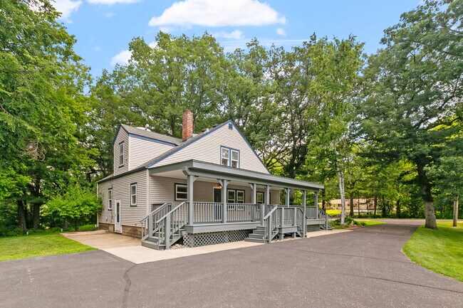 Photo - 5780 Tower Dr House