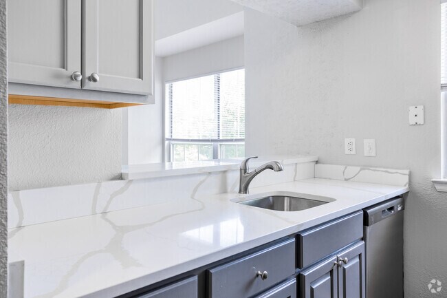 1 BR, 1 BA - 700 SF - Arrive Crofton