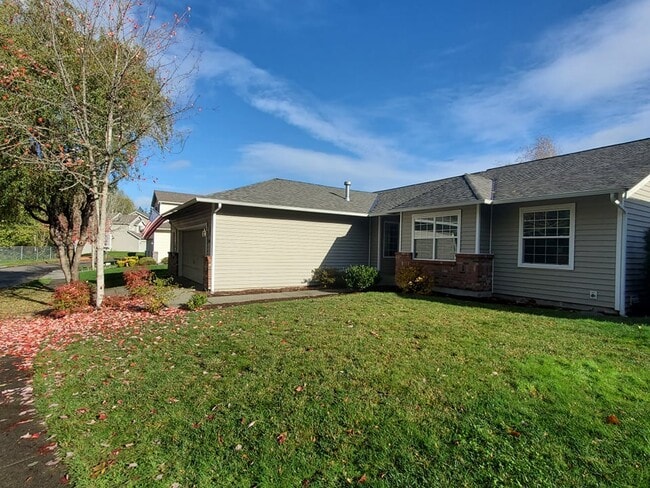 Photo - 2966 Sprague St