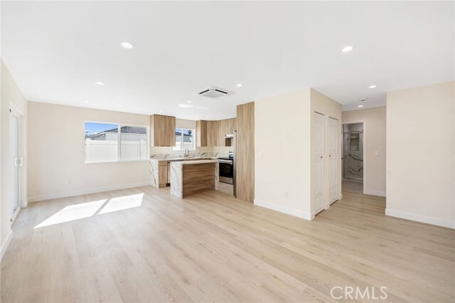 Photo - 503 Geneva St