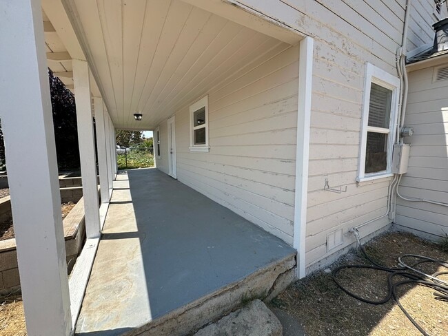 Photo - 1360 Delta Rd