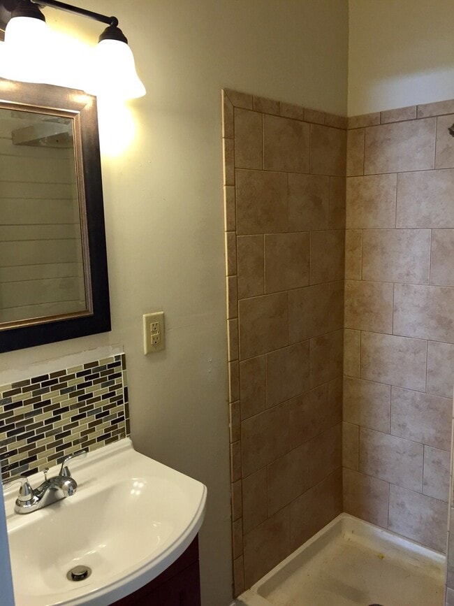 Photo - 2915/2919 Winter Lake Rd Unidad A