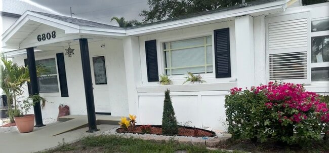 6808 S Elemeta St