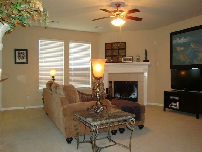 Photo - 2611 Marquette Trail