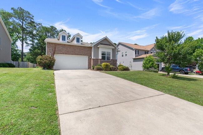 Photo - 112 Plymouth Pass Dr