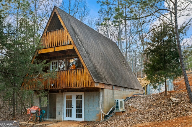 Building Photo - 290 Beaver Lodge Rd