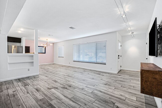 Photo - Now Leasing – Fully Updated Scottsdale Home!