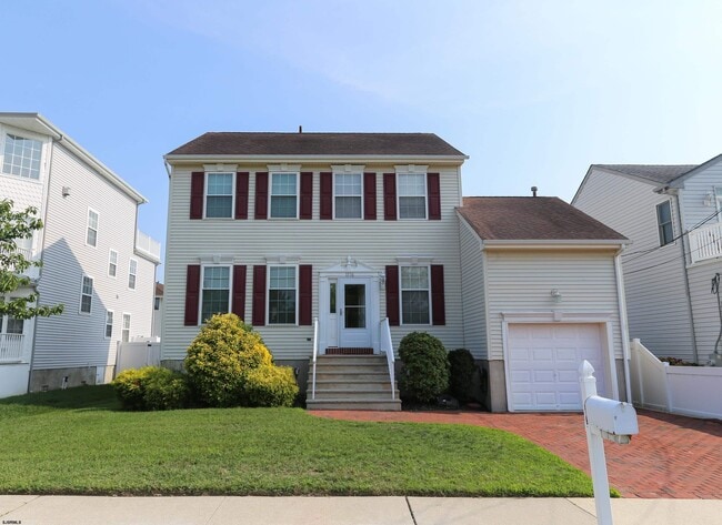 Photo - 1336 Vardon Rd
