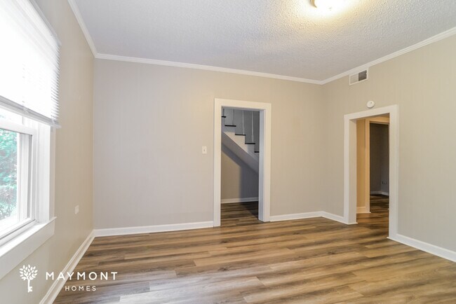 Photo - 291 Vance Dr NE