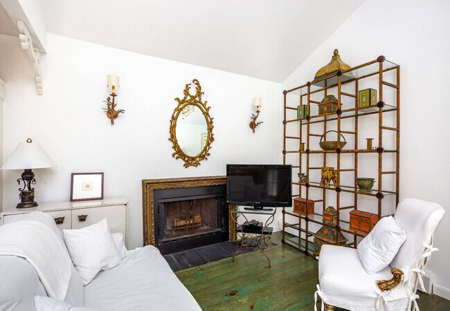 Photo - 60 Lumber Ln