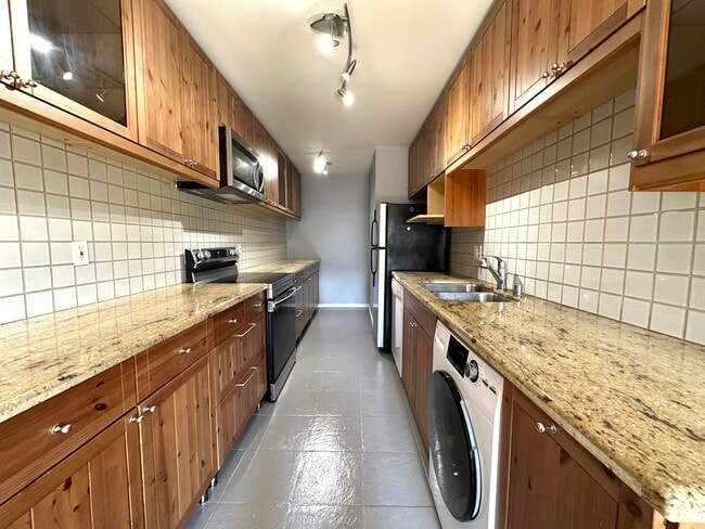 Photo - 700 Westmount Dr Unidad 0