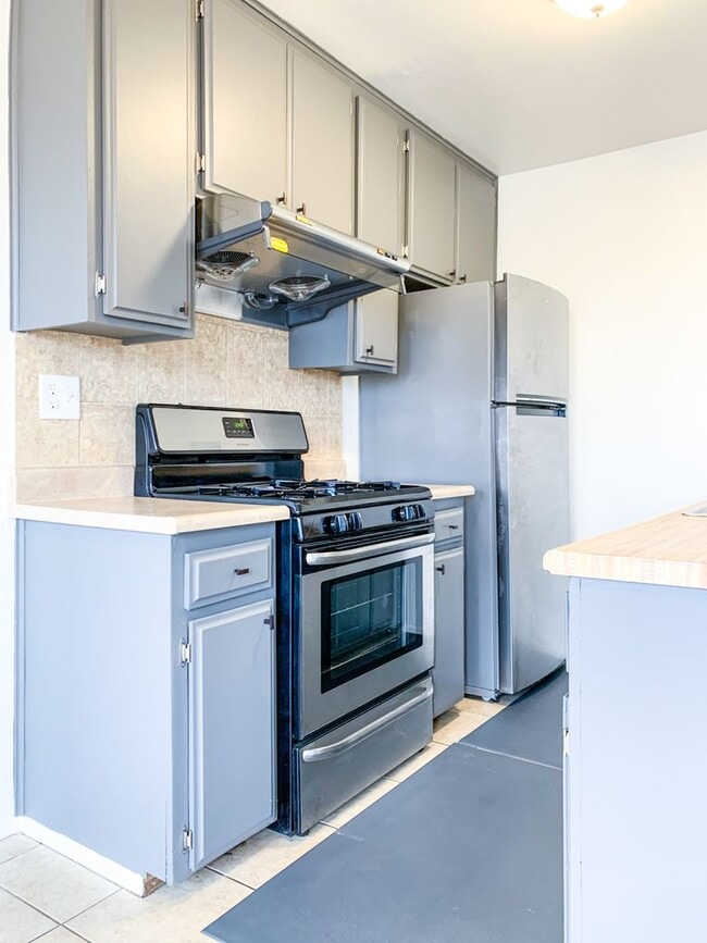 Photo - 450 N Coronado St Unit 450 N Coronado Ter #4