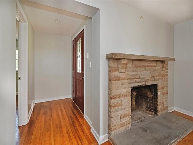 Photo - 2977 Chautauqua Dr